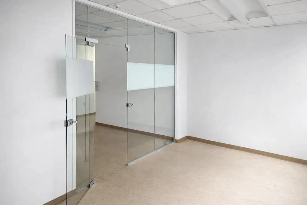 Gewerbeimmobilie mieten in Wien – 555 m², € 11