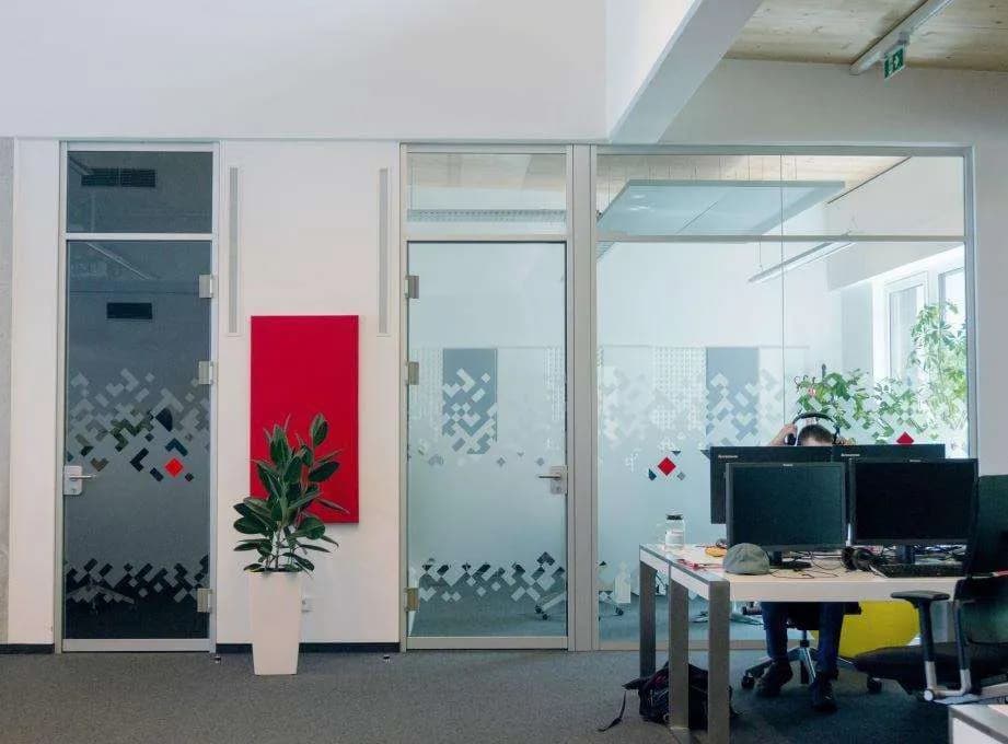 Gewerbeimmobilie mieten in Linz – 425 m², € 7.225 – Bild 3 von 4