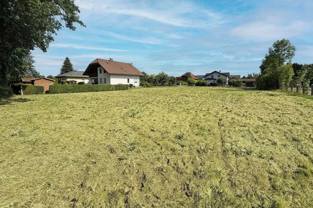 Grundstück kaufen in Braunau am Inn – 865 m², € 235.000