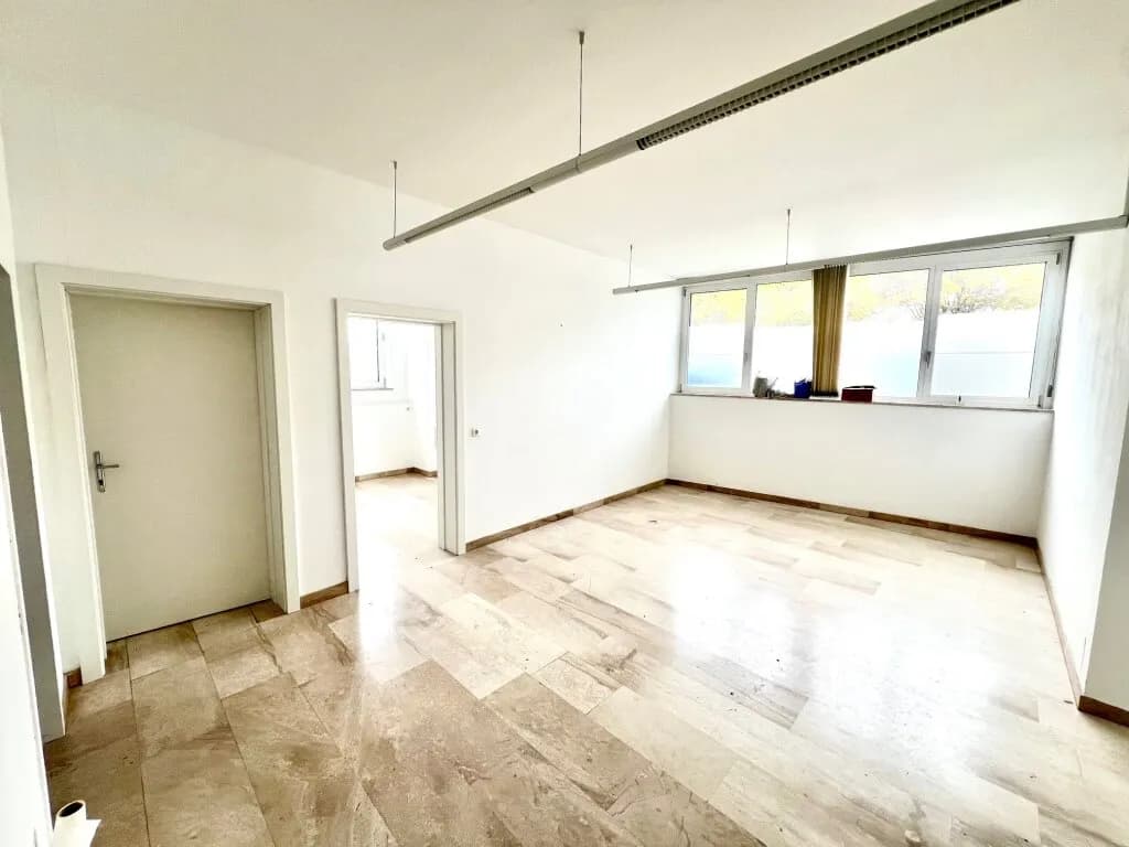 Haus kaufen in Mistelbach – 285,19 m², € 980.000 – Bild 28 von 50
