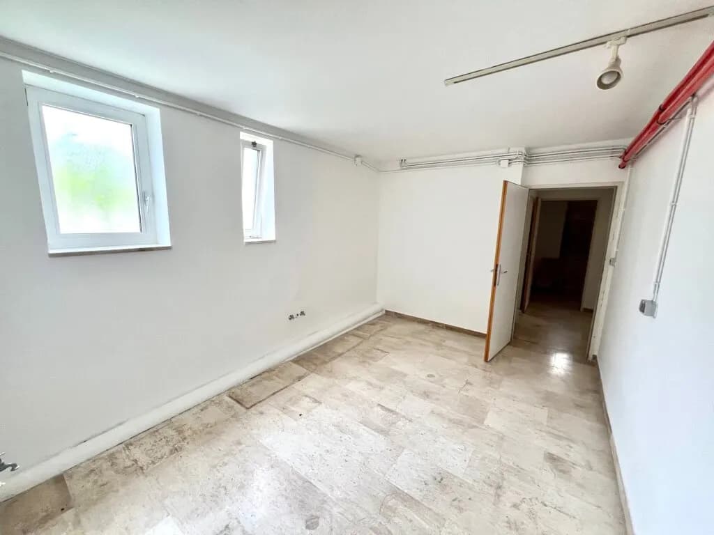 Haus kaufen in Mistelbach – 285,19 m², € 980.000 – Bild 39 von 50