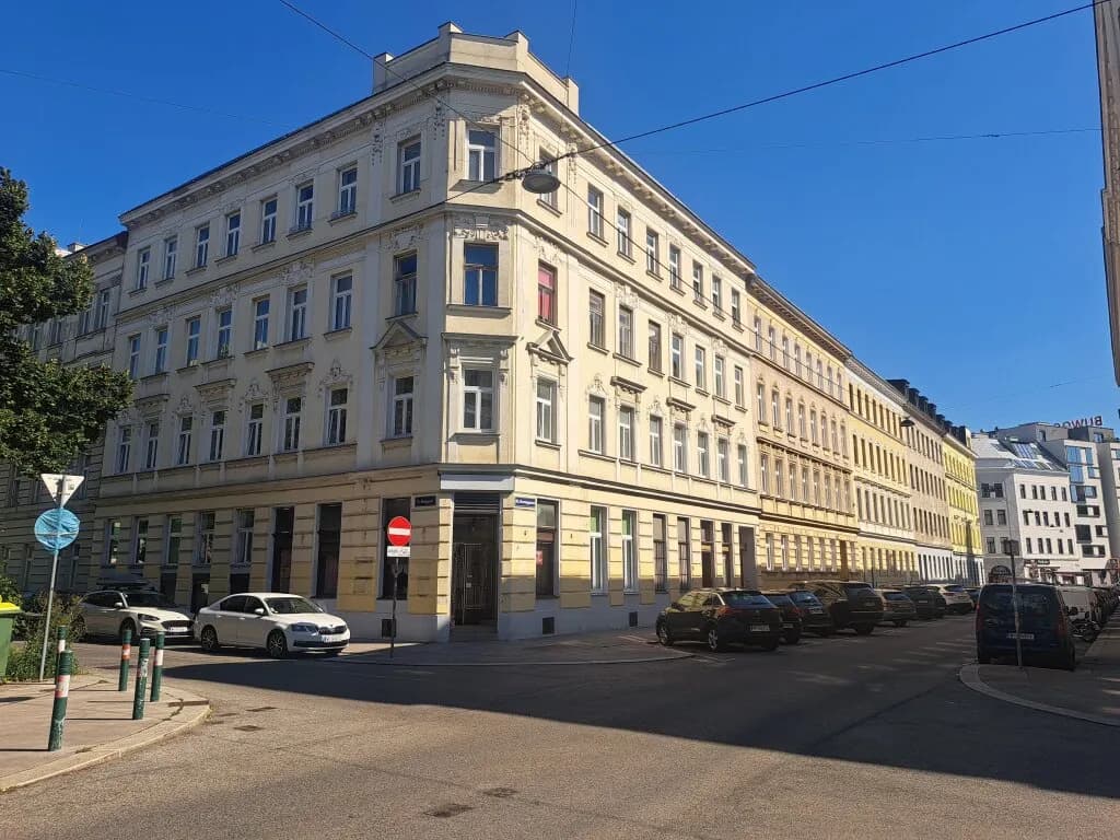 Gewerbeimmobilie mieten in Wien – 114 m², € 1.776