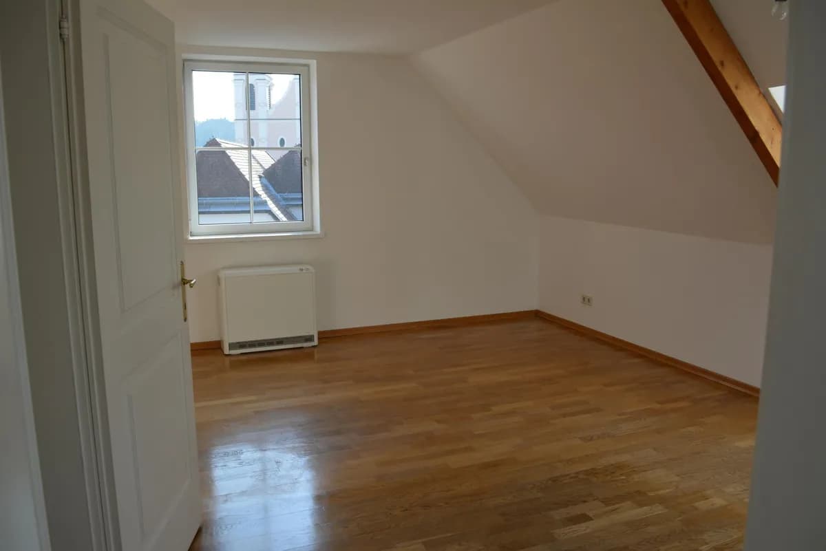 3-Zimmer-Wohnung mieten in Steyr – 105 m², € 900 – Bild 10 von 14