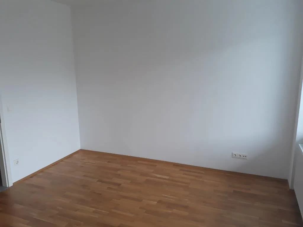 2-Zimmer-Wohnung mieten in Linz – 49 m², € 796 – Bild 2 von 10