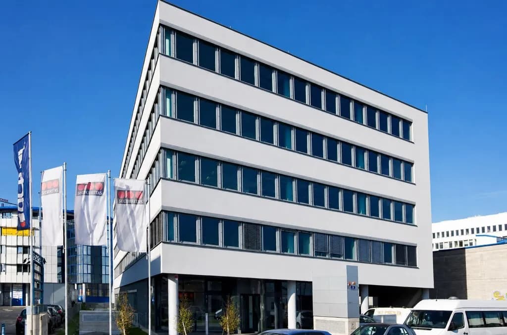 Gewerbeimmobilie mieten in Wien – 230 m², € 15