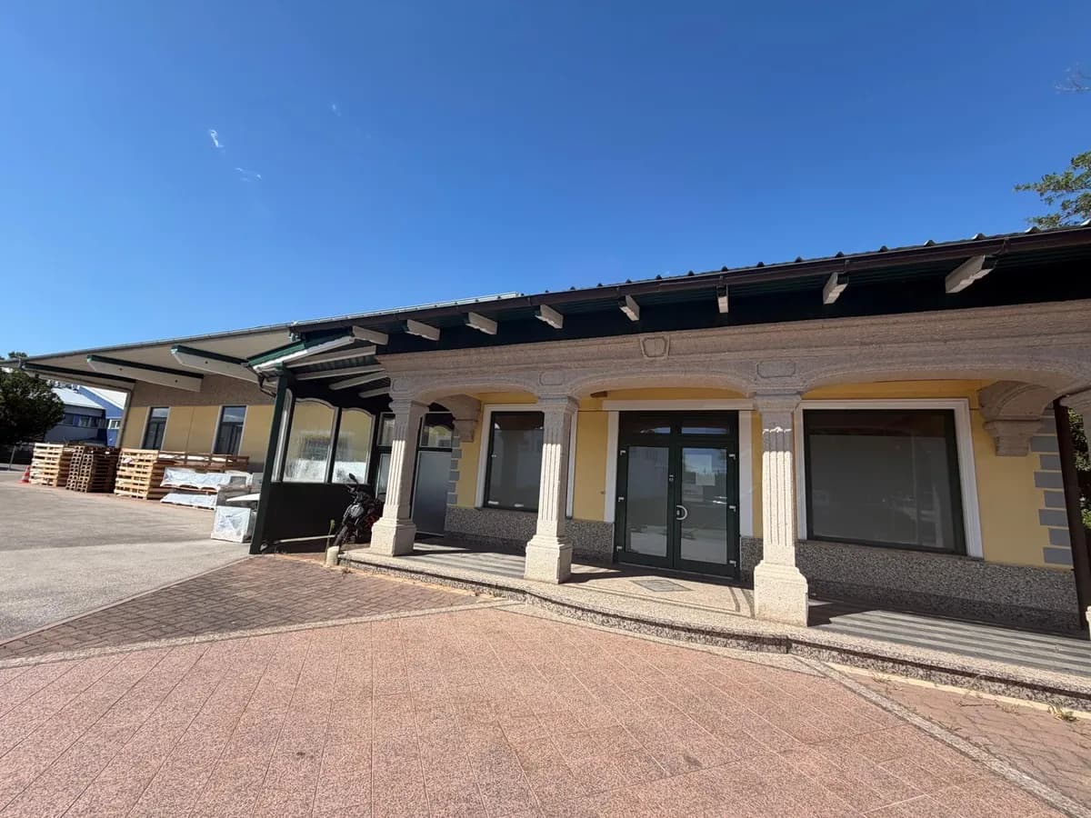 Gewerbeimmobilie mieten in Baden – 559 m², € 7.600 – Bild 2 von 32