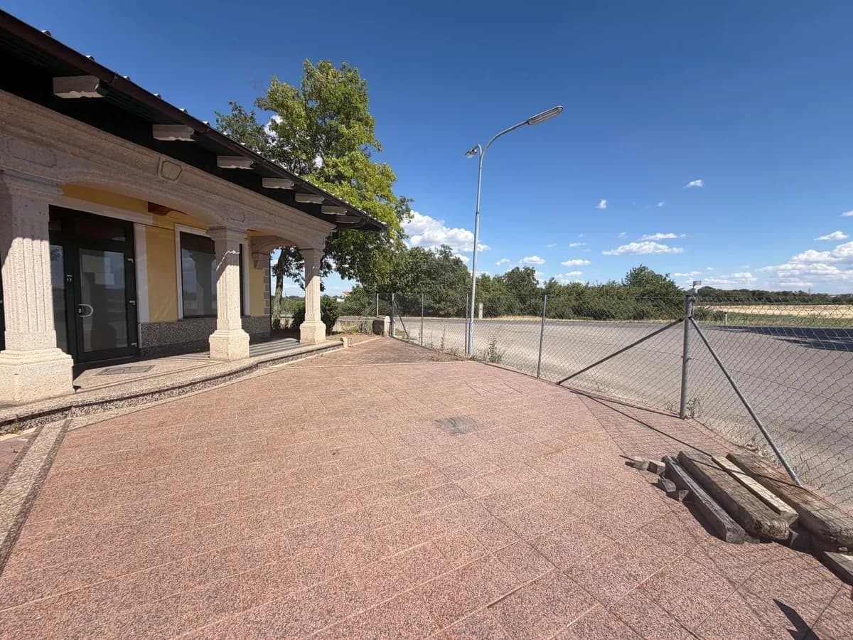 Gewerbeimmobilie mieten in Baden – 559 m², € 7.600 – Bild 9 von 32
