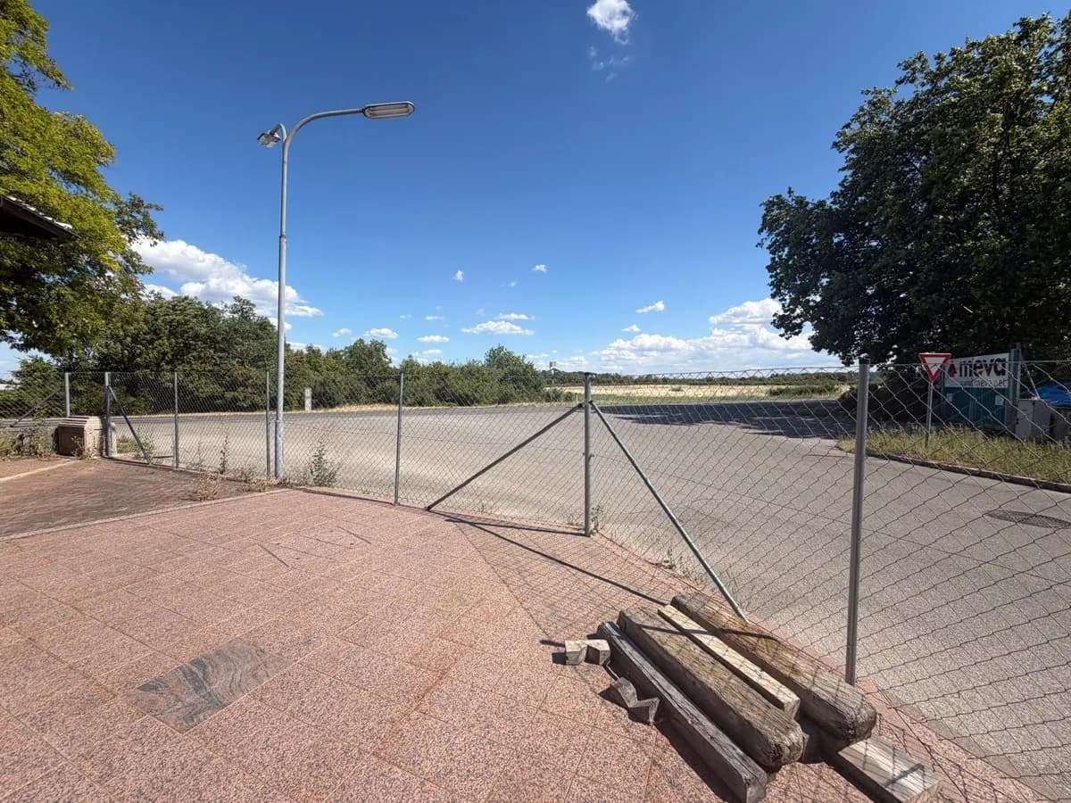 Gewerbeimmobilie mieten in Baden – 559 m², € 7.600 – Bild 11 von 32