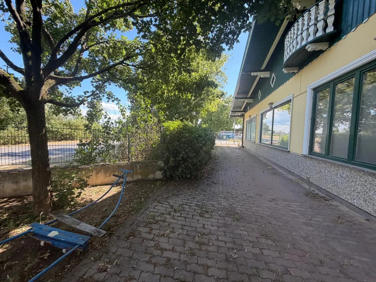 Gewerbeimmobilie mieten in Baden – 559 m², € 7.600 – Bild 16 von 32