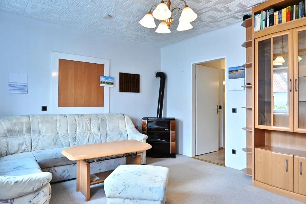 3-Zimmer-Haus kaufen in Hollabrunn – 81 m², € 98.000 – Bild 2 von 28