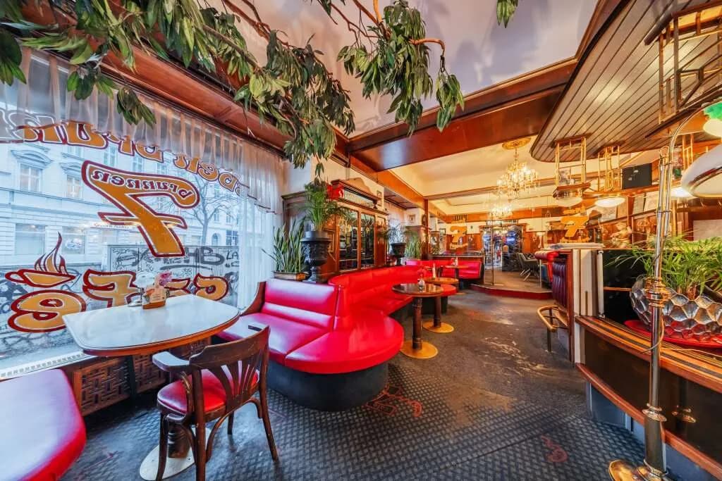 Gewerbeimmobilie mieten in Wien – 450 m², € 9.500 – Bild 18 von 32