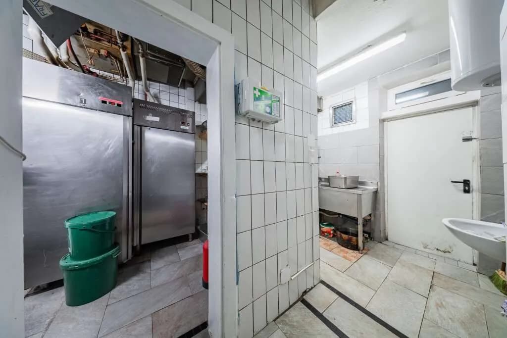 Gewerbeimmobilie mieten in Wien – 450 m², € 9.500 – Bild 25 von 32