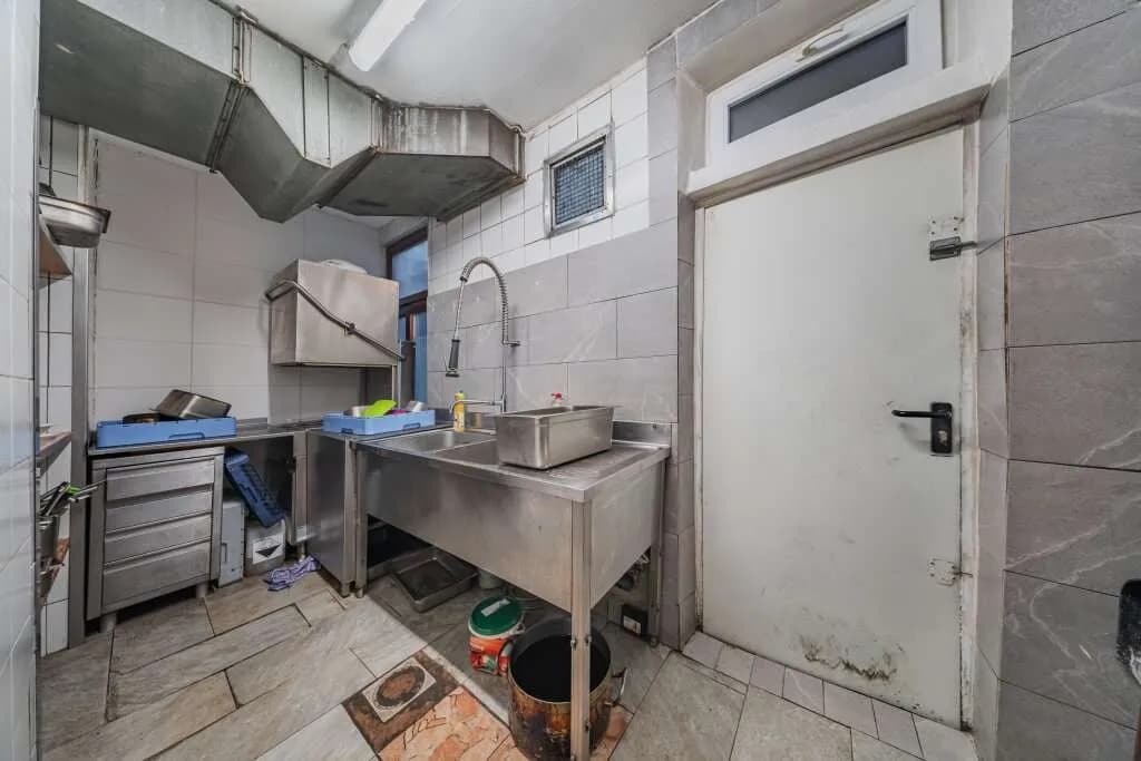 Gewerbeimmobilie mieten in Wien – 450 m², € 9.500 – Bild 26 von 32