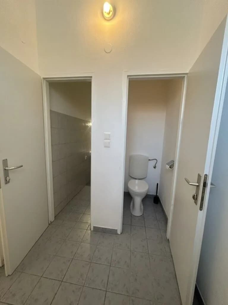 Wohnung kaufen in Neunkirchen – 44,86 m², € 79.850 – Bild 11 von 12