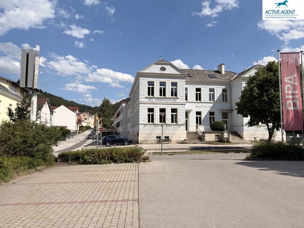 Gewerbeimmobilie mieten in Neunkirchen – 528 m², € 5.800 – Bild 3 von 10
