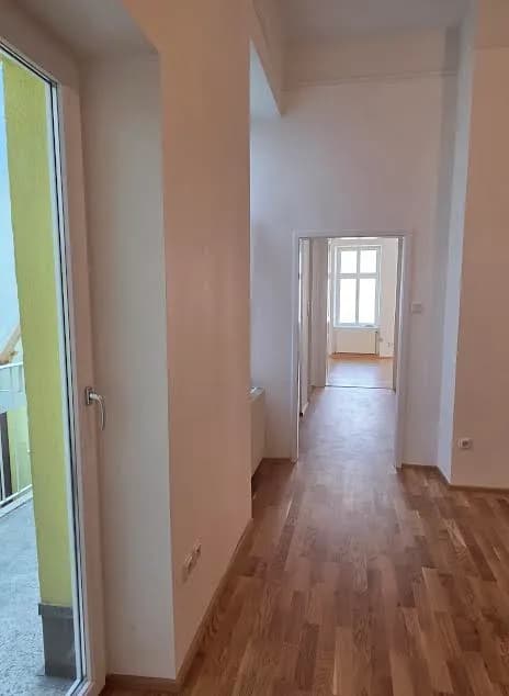 4-Zimmer-Gewerbeimmobilie mieten in Baden – 92 m², € 1.485 – Bild 3 von 15