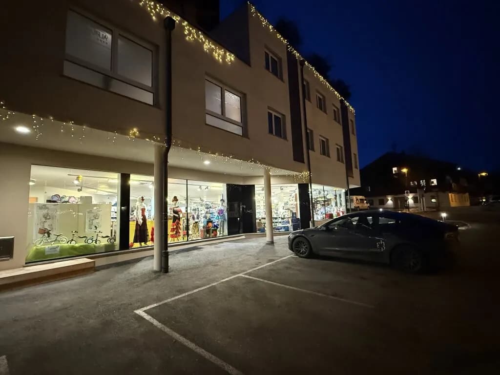 Gewerbeimmobilie mieten in Schwaz – 561 m², € 10.386 – Bild 13 von 24