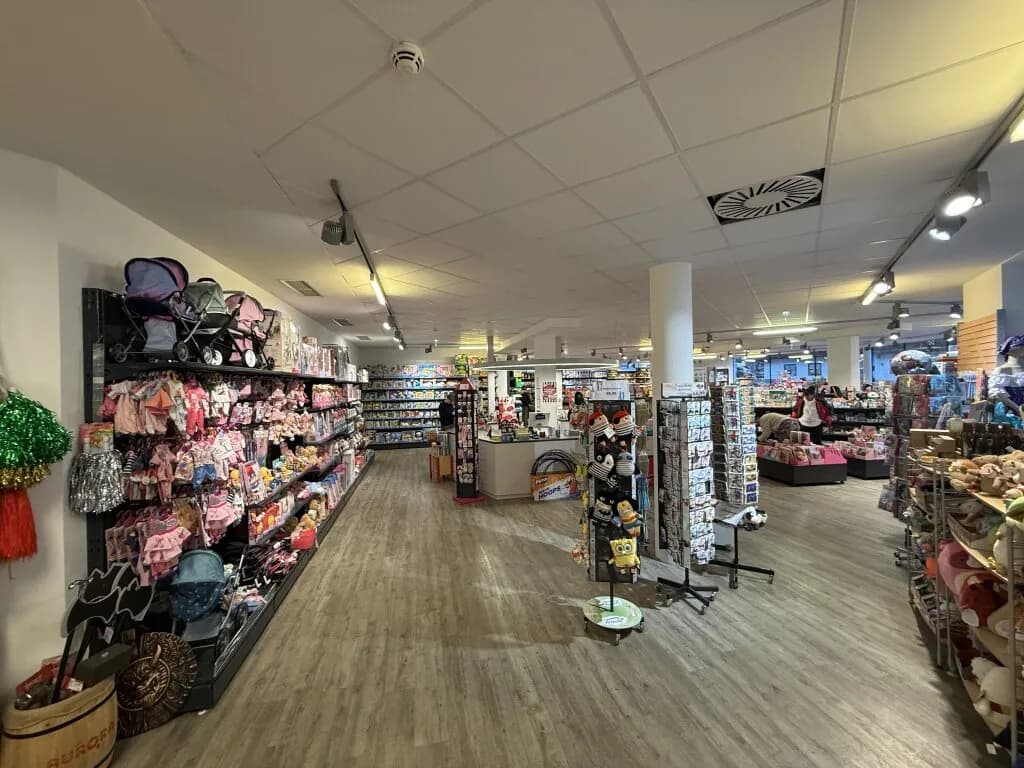 Gewerbeimmobilie mieten in Schwaz – 561 m², € 10.386 – Bild 16 von 24