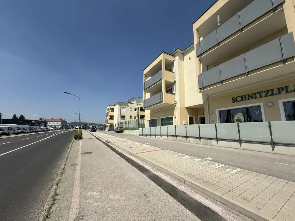 4-Zimmer-Gewerbeimmobilie mieten in Baden – 149 m², € 2.225 – Bild 2 von 12