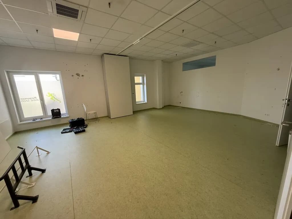 4-Zimmer-Gewerbeimmobilie mieten in Baden – 149 m², € 2.225 – Bild 7 von 12