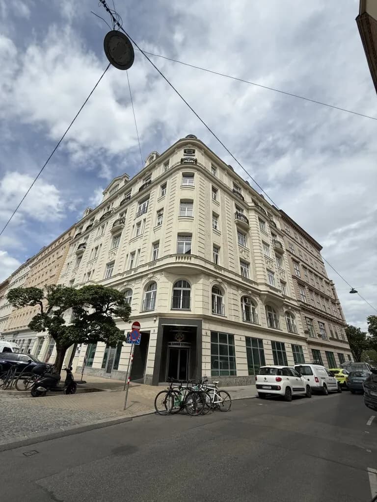 5-Zimmer-Wohnung mieten in Wien – 235,62 m², € 6.998 – Bild 5 von 31