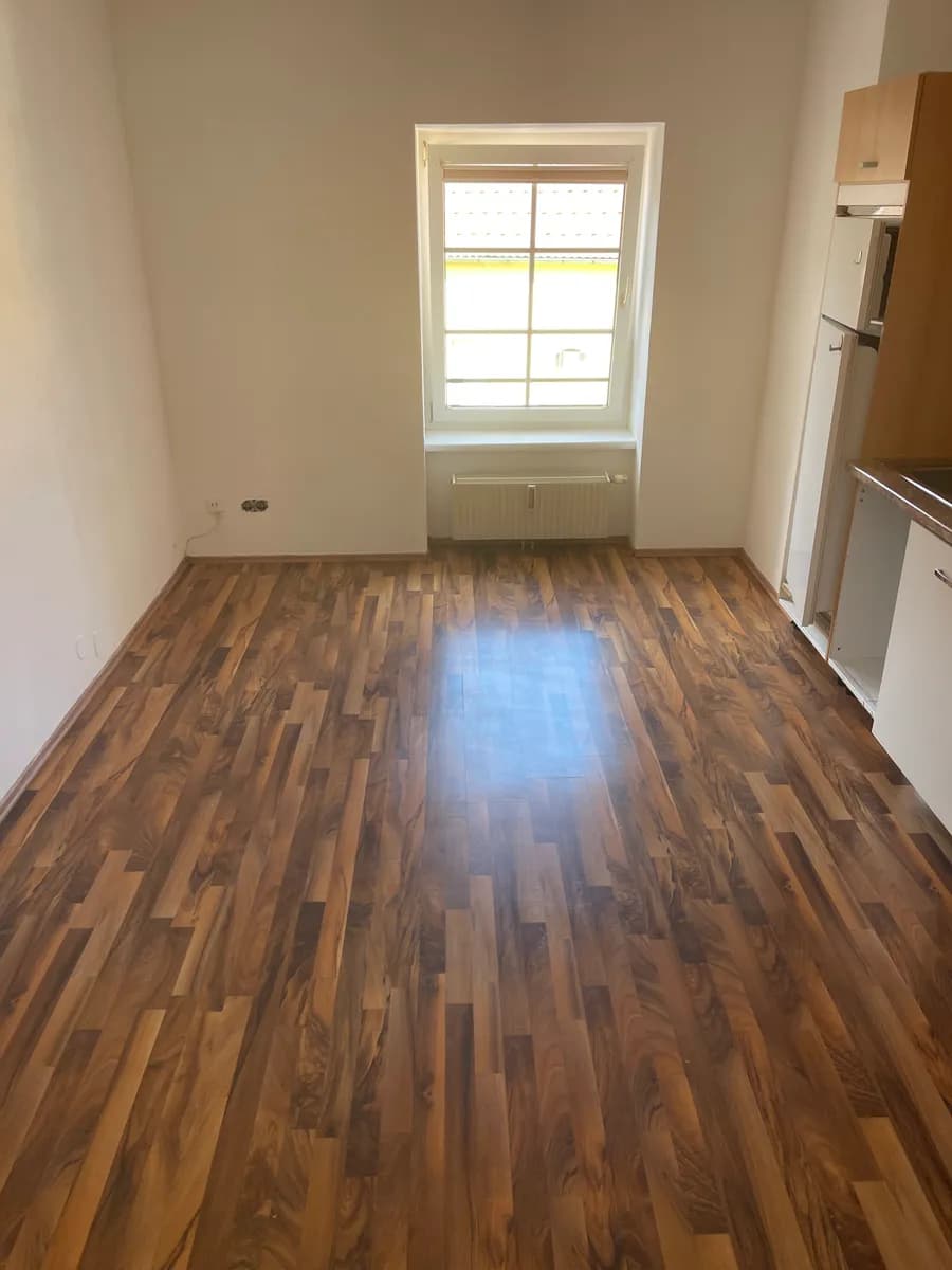 2-Zimmer-Wohnung mieten in Wiener Neustadt Land – 40 m², € 405 – Bild 2 von 3