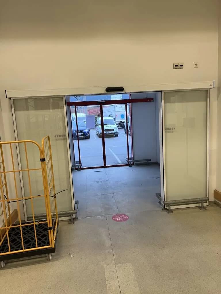 Gewerbeimmobilie mieten in Innsbruck-Land – 850 m² – Bild 2 von 15