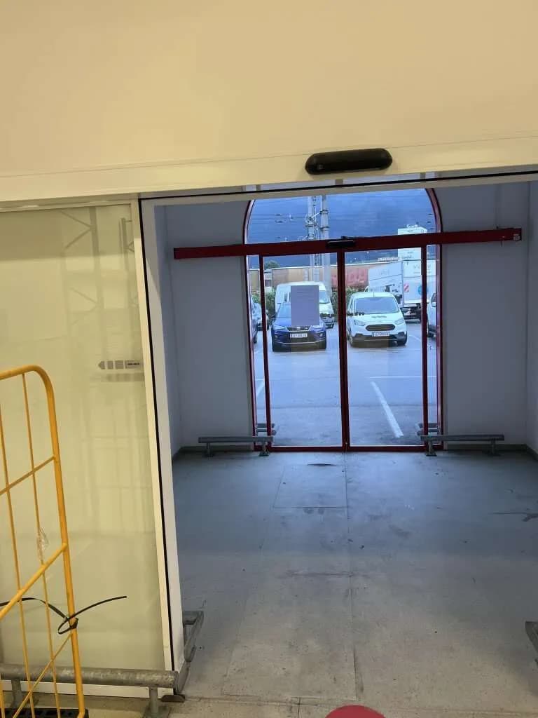 Gewerbeimmobilie mieten in Innsbruck-Land – 850 m² – Bild 13 von 15