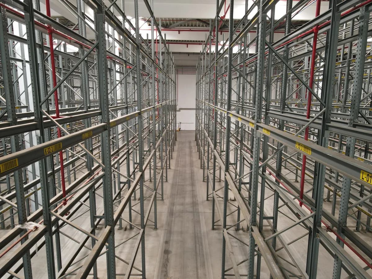 Gewerbeimmobilie mieten in Villach Land – 2 700 m², € 5