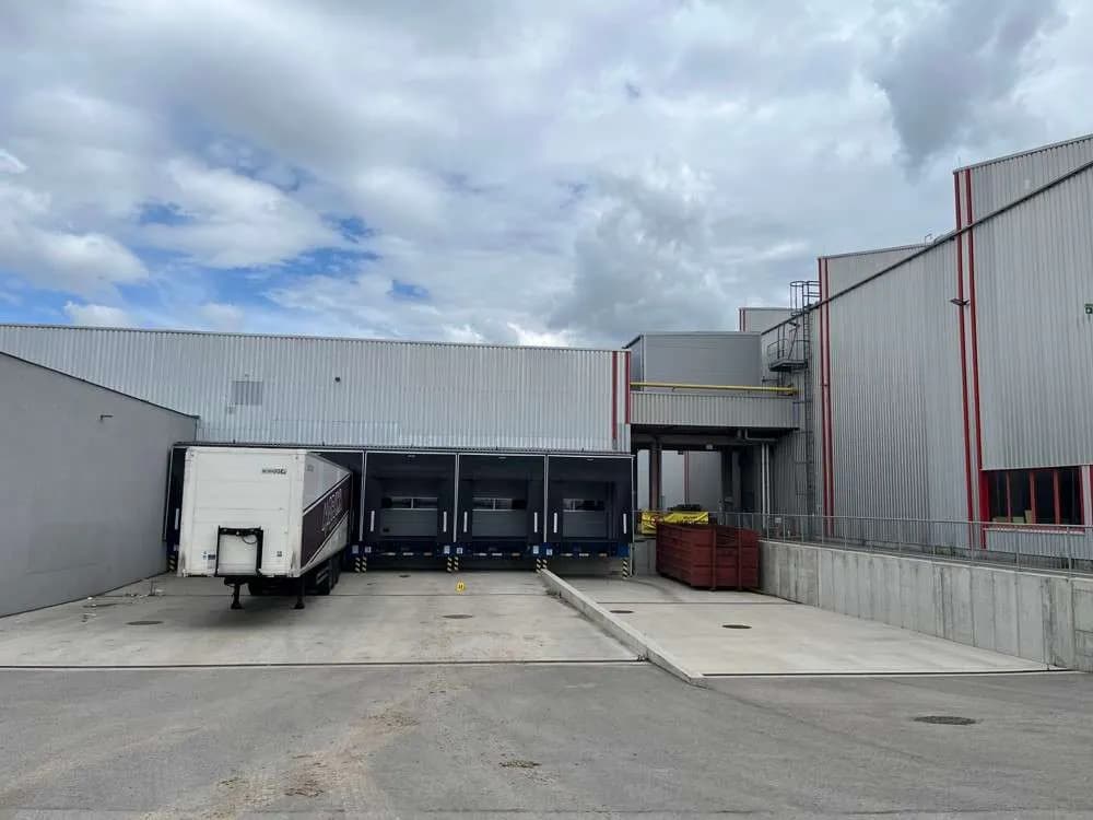 Gewerbeimmobilie mieten in Tulln – 7 500 m² – Bild 6 von 7