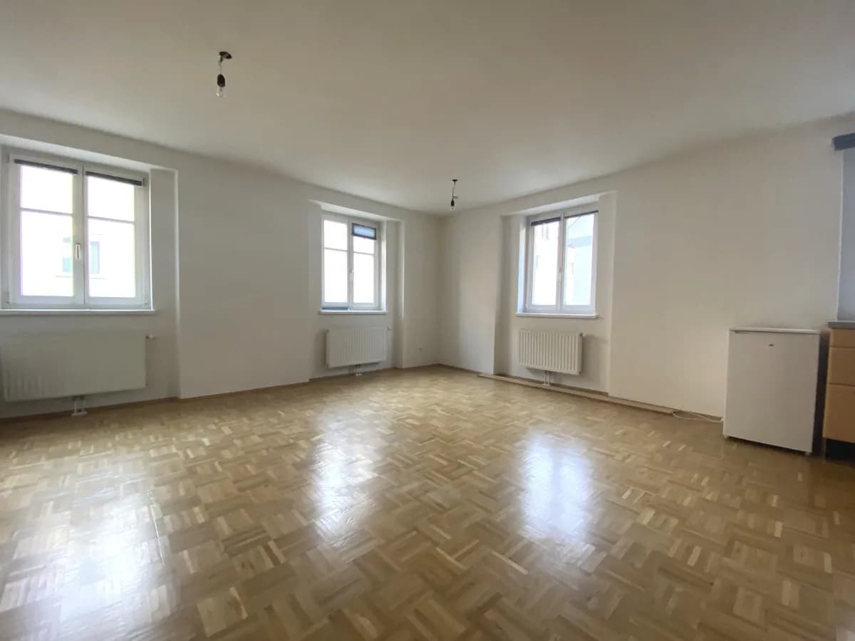 2-Zimmer-Wohnung mieten in Graz – 74,63 m², € 684