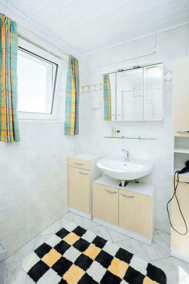 11-Zimmer-Gewerbeimmobilie kaufen in Südoststeiermark – 249 m², € 749.000 – Bild 5 von 5