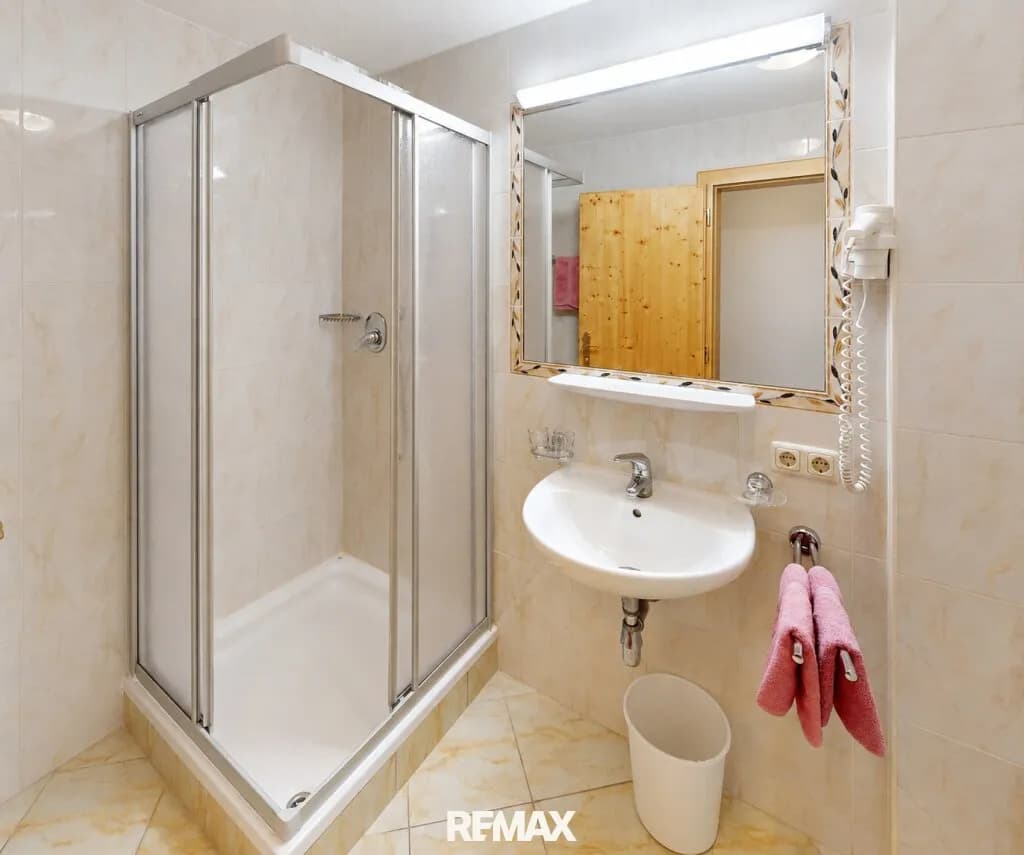 54-Zimmer-Gewerbeimmobilie kaufen in Landeck – 2 196 m², € 3.000.000 – Bild 14 von 23
