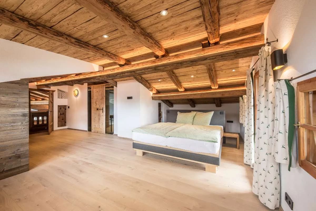 9-Zimmer-Immobilie mieten in Kitzbühel – 400 m², € 15.400 – Bild 6 von 11