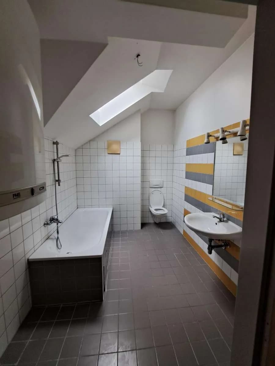 2-Zimmer-Wohnung mieten in Bruck-Mürzzuschlag – 61,88 m², € 597 – Bild 4 von 5
