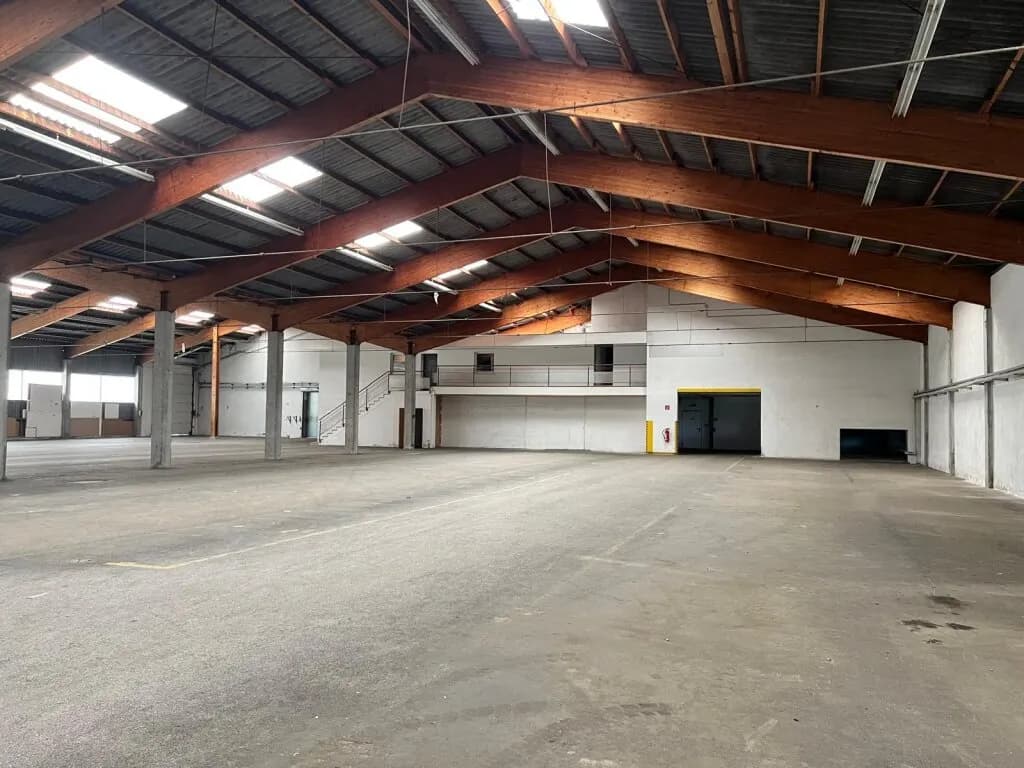 Gewerbeimmobilie kaufen in Vöcklabruck – 8 995 m², € 5.650.000 – Bild 6 von 15