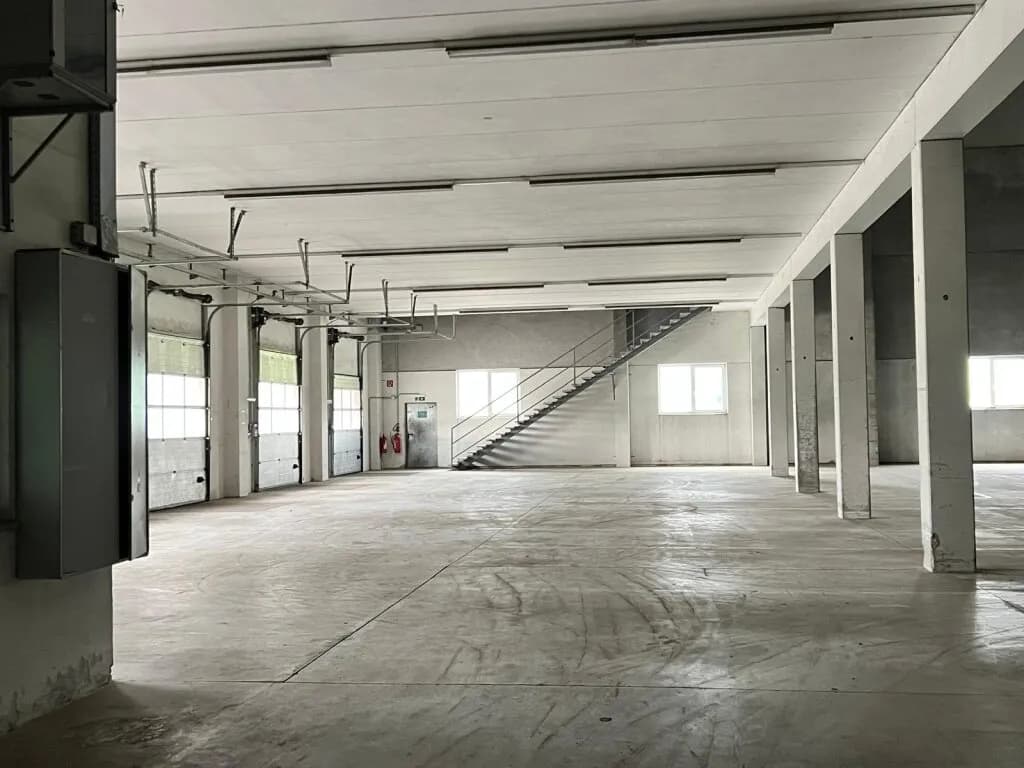 Gewerbeimmobilie kaufen in Vöcklabruck – 8 995 m², € 5.650.000 – Bild 7 von 15