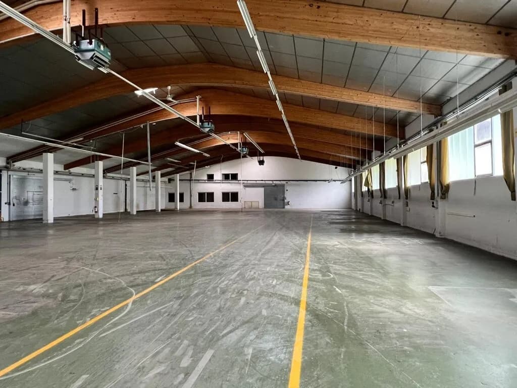 Gewerbeimmobilie kaufen in Vöcklabruck – 8 995 m², € 5.650.000 – Bild 10 von 15