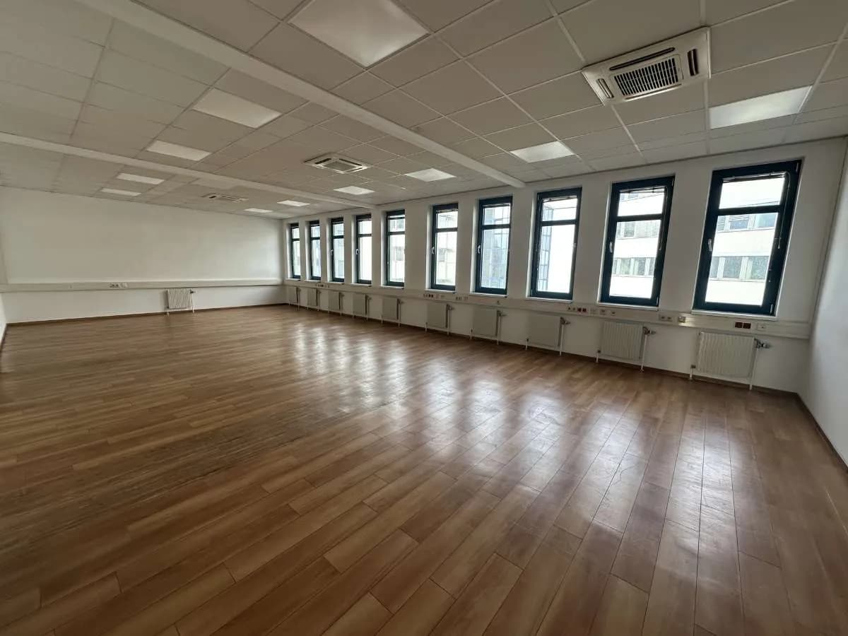 Gewerbeimmobilie mieten in Wien – 926 m², € 12 – Bild 9 von 12