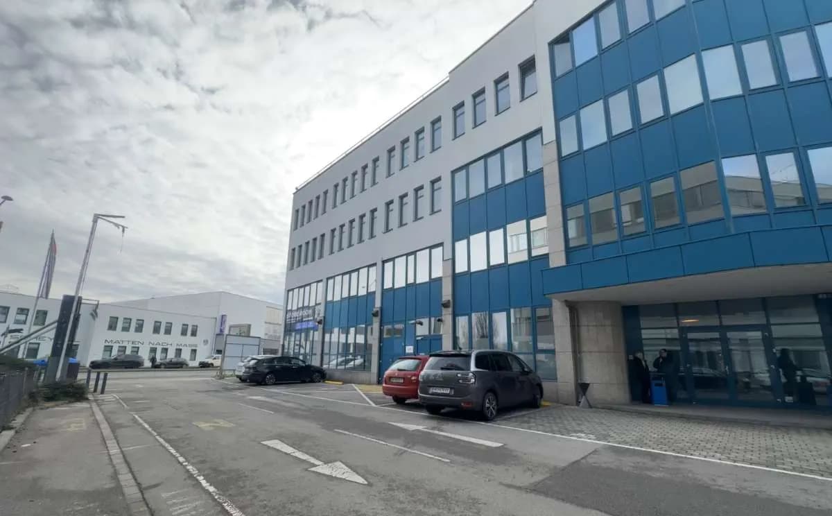 Gewerbeimmobilie mieten in Wien – 607 m², € 10