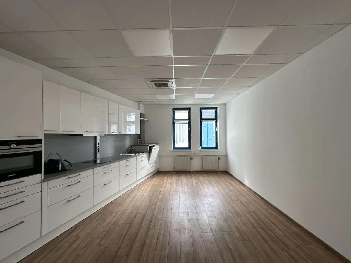 Gewerbeimmobilie mieten in Wien – 607 m², € 10 – Bild 11 von 12