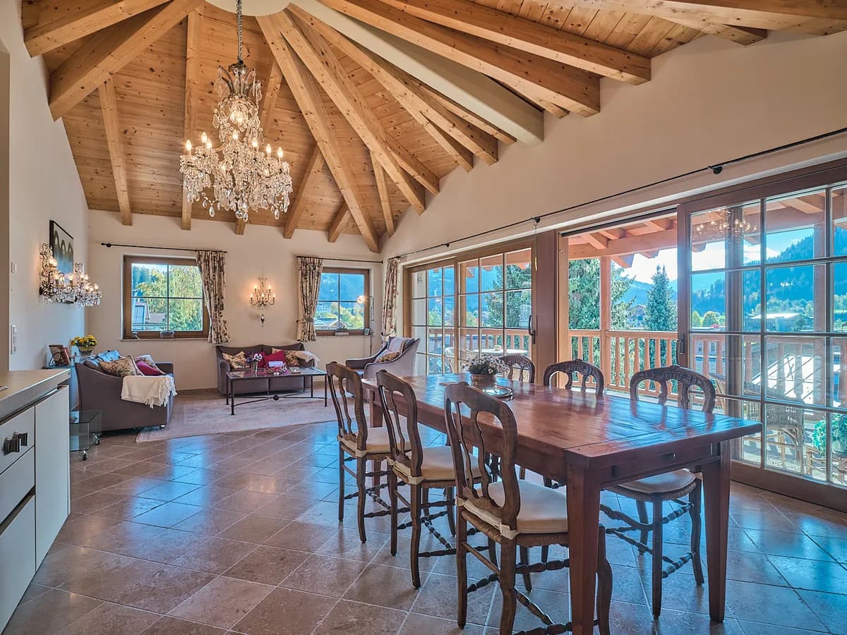 4-Zimmer-Wohnung kaufen in Kitzbühel – 129 m², € 1.700.000 – Bild 2 von 5