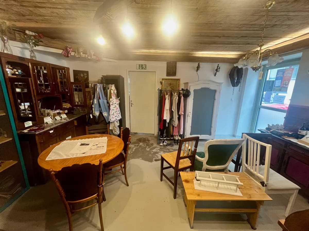11-Zimmer-Gewerbeimmobilie mieten in Graz – 270 m², € 3.844 – Bild 10 von 34