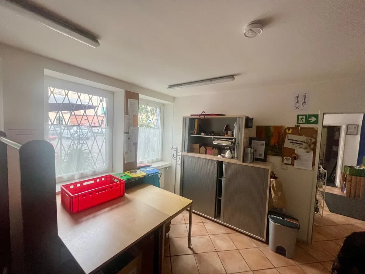 11-Zimmer-Gewerbeimmobilie mieten in Graz – 270 m², € 3.844 – Bild 21 von 34