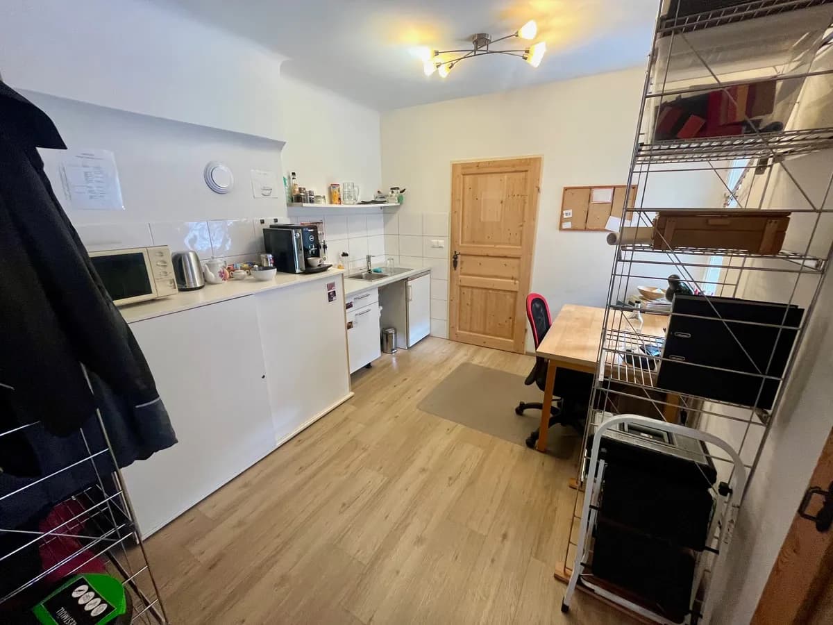 11-Zimmer-Gewerbeimmobilie mieten in Graz – 270 m², € 3.844 – Bild 26 von 34