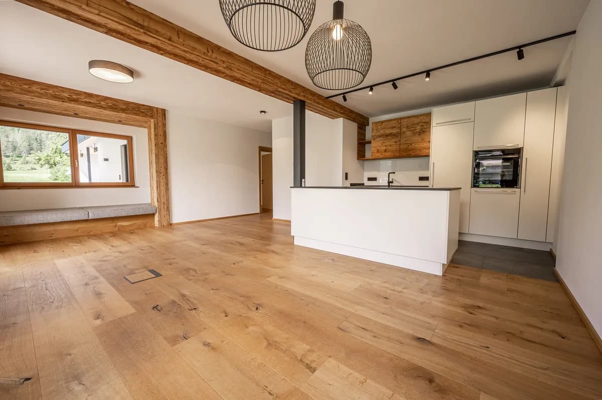 3-Zimmer-Wohnung mieten in Kitzbühel – 92 m², € 2.800 – Bild 2 von 8