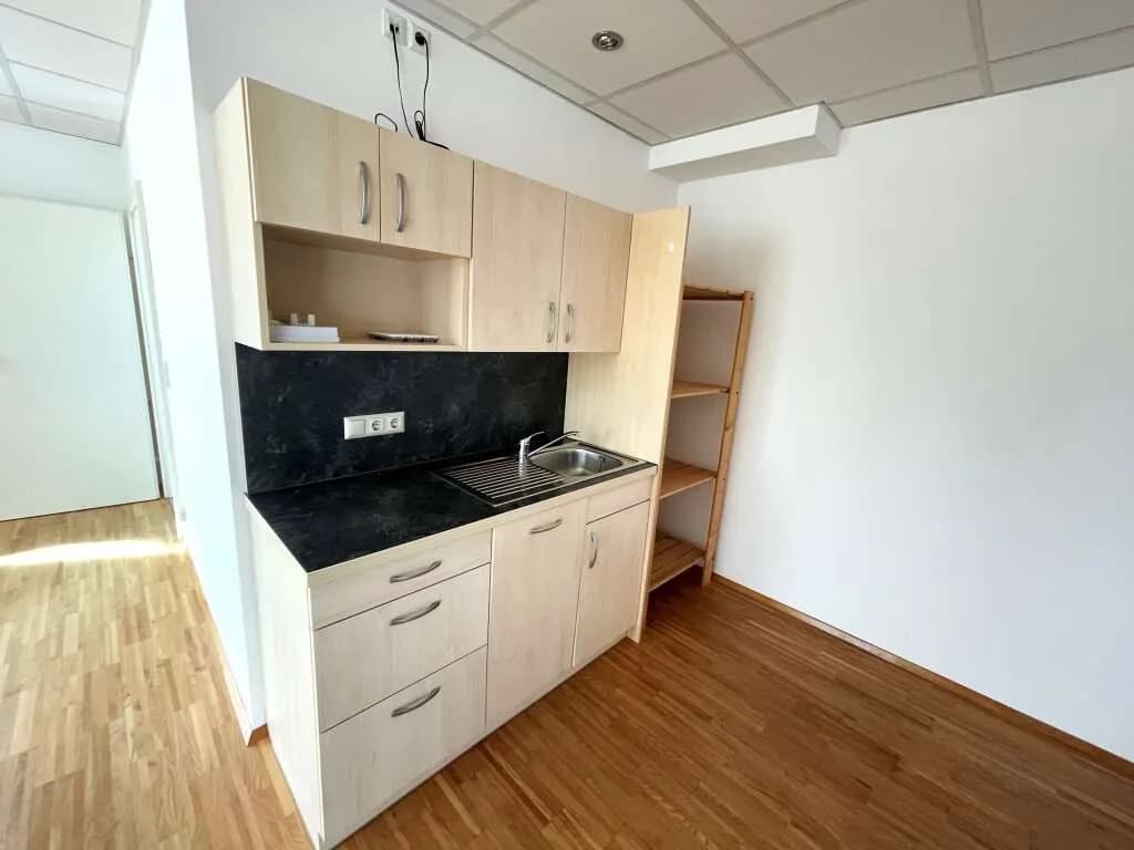 Gewerbeimmobilie mieten in Graz – 71 m², € 838 – Bild 4 von 12