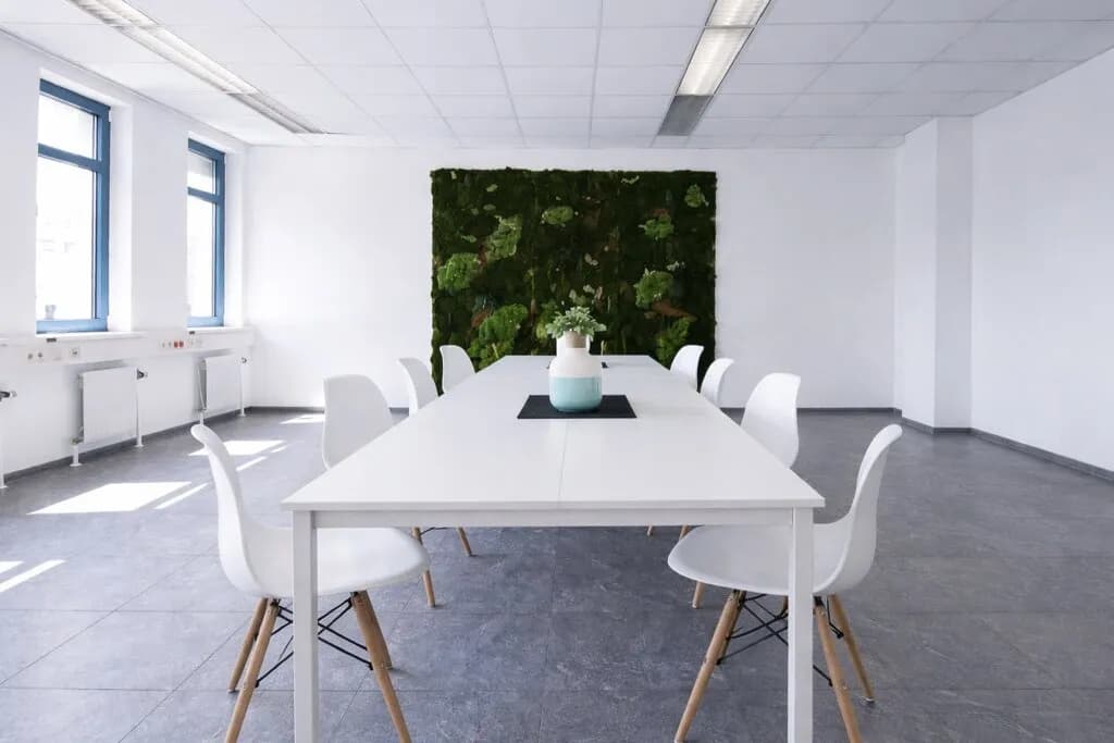 Gewerbeimmobilie mieten in Wien – 318 m², € 12