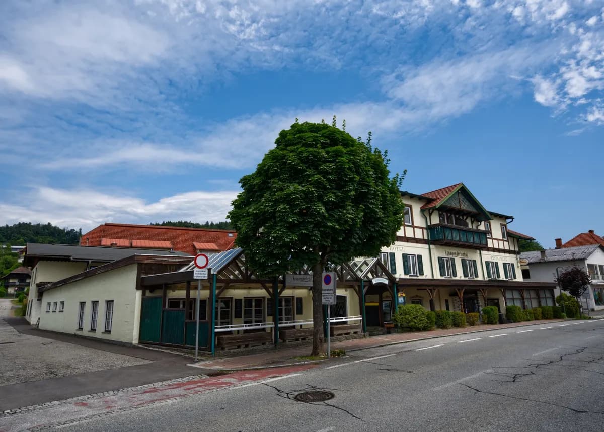 Gewerbeimmobilie kaufen in Klagenfurt Land – 1 214 m², € 1.070.000 – Bild 8 von 19