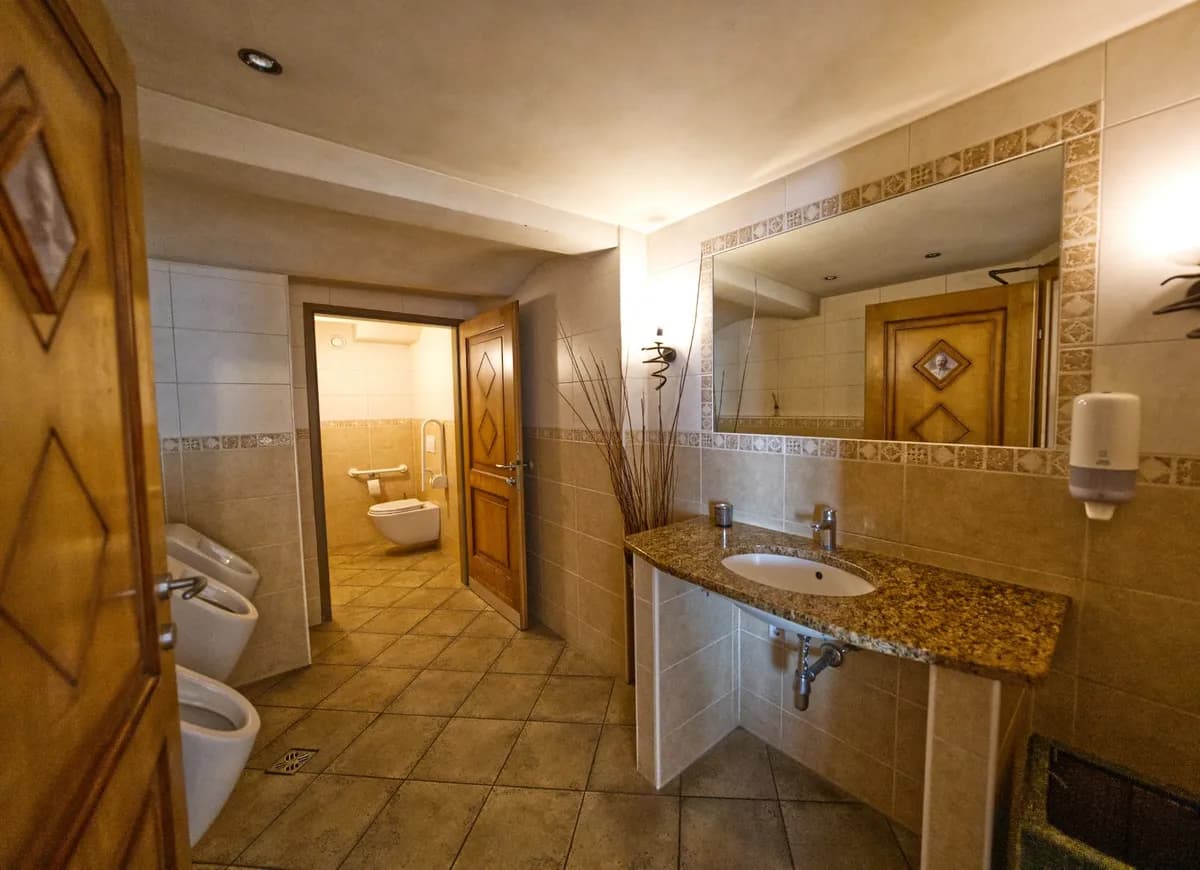 Gewerbeimmobilie kaufen in Klagenfurt Land – 1 214 m², € 1.070.000 – Bild 11 von 19